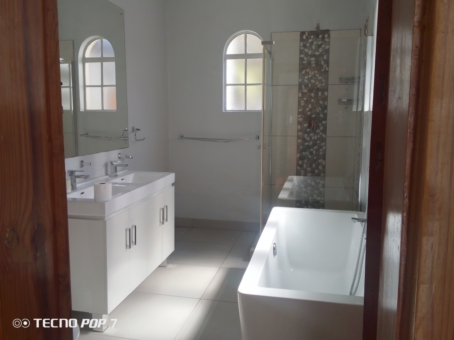 4 Bedroom Property for Sale in Potchefstroom North West